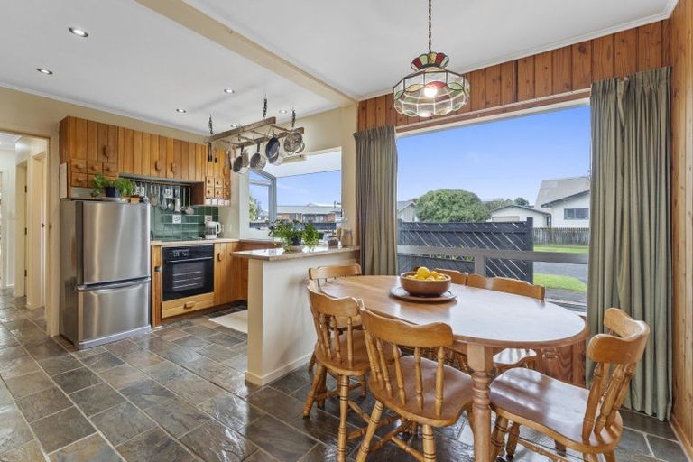 Photo of property in 34 Scott Avenue, Otaki Beach, Otaki, 5512