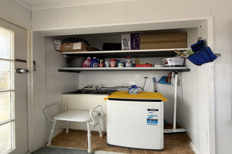 Photo of property in 24a Oregon Drive, Maoribank, Upper Hutt, 5018