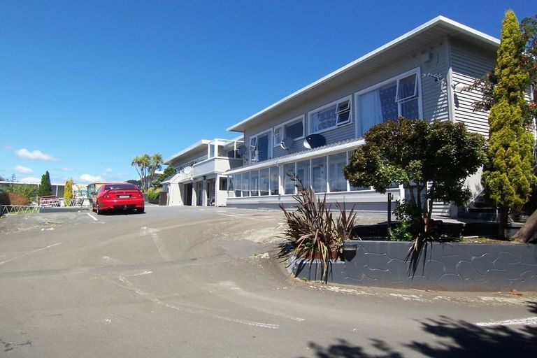 Photo of property in 327 Adelaide Road, Newtown, Wellington, 6021