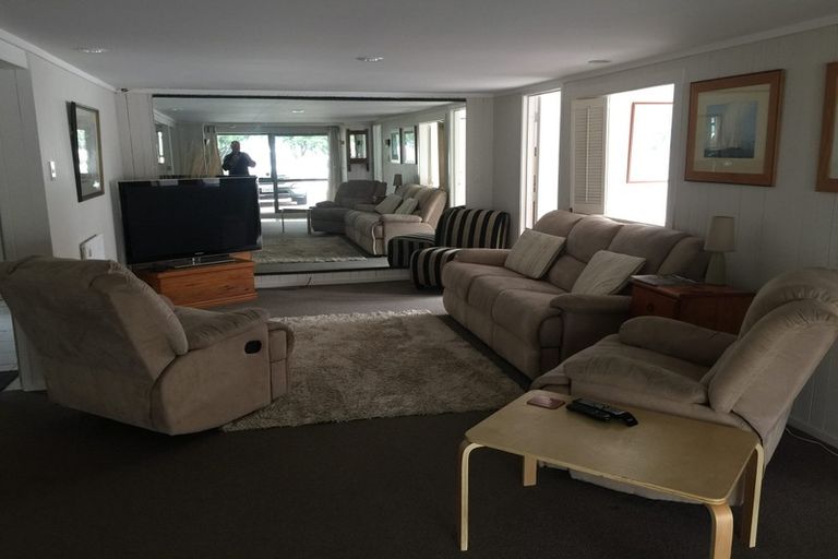 Photo of property in 238 Hibiscus Coast Highway, Orewa, 0931