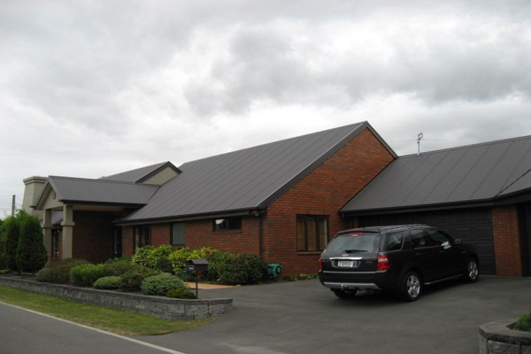 Photo of property in 1 Highwood Lane, Burnside, Christchurch, 8053