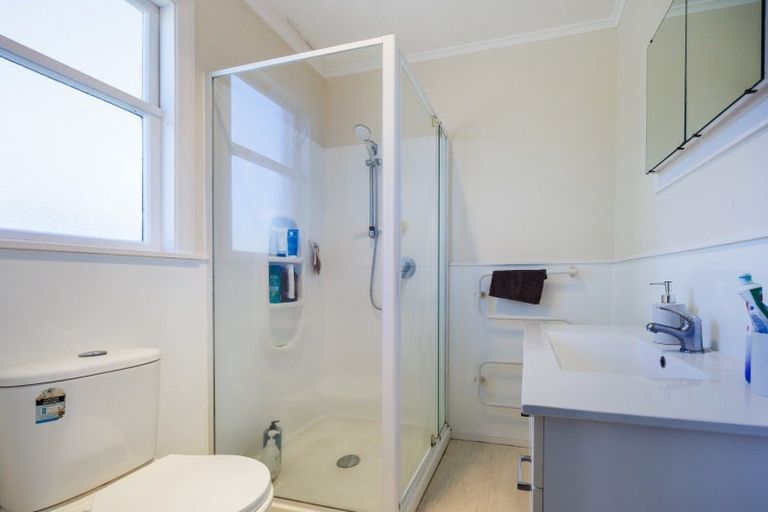 Photo of property in 2/106 Linton Street, West End, Palmerston North, 4410