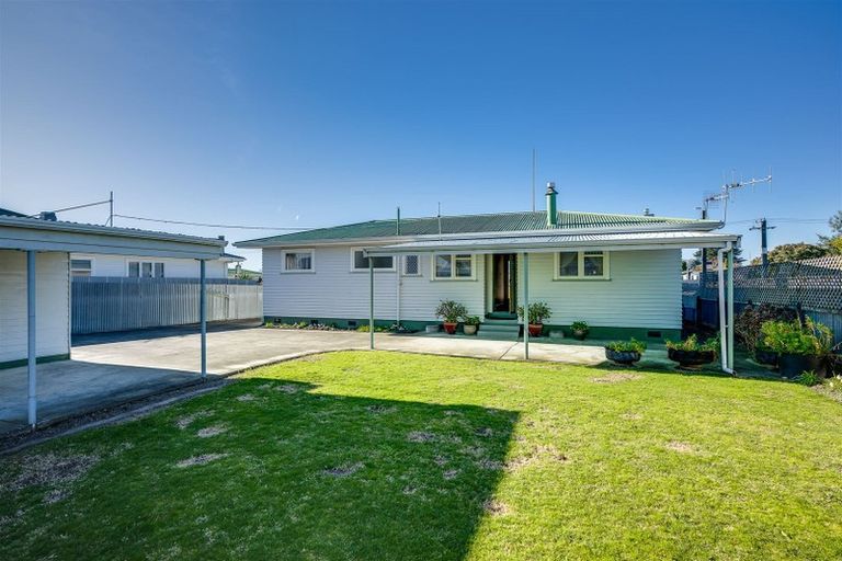 Photo of property in 38 Trinity Crescent, Pirimai, Napier, 4112