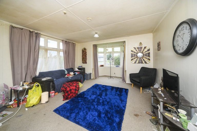Photo of property in 66 Alexandra Street, Marton, 4710