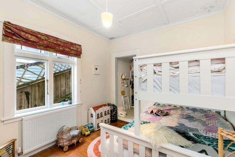 Photo of property in 38 Ribble Street, Island Bay, Wellington, 6023