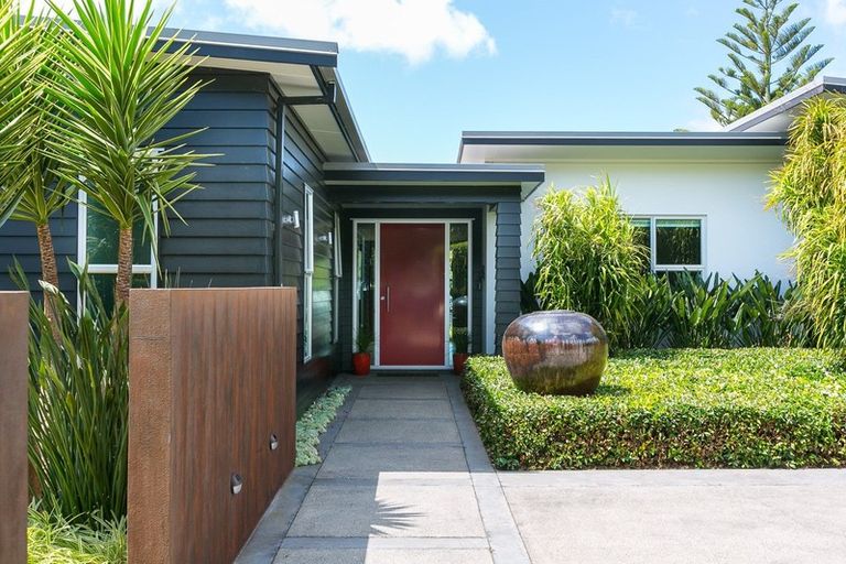 Photo of property in 22 Patterson Road, Hurworth, New Plymouth, 4371