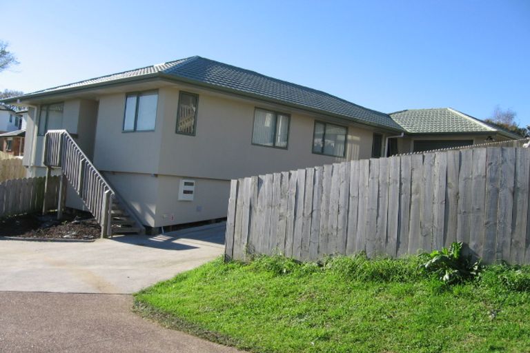 Photo of property in 19 View Ridge Drive, Ranui, Auckland, 0612