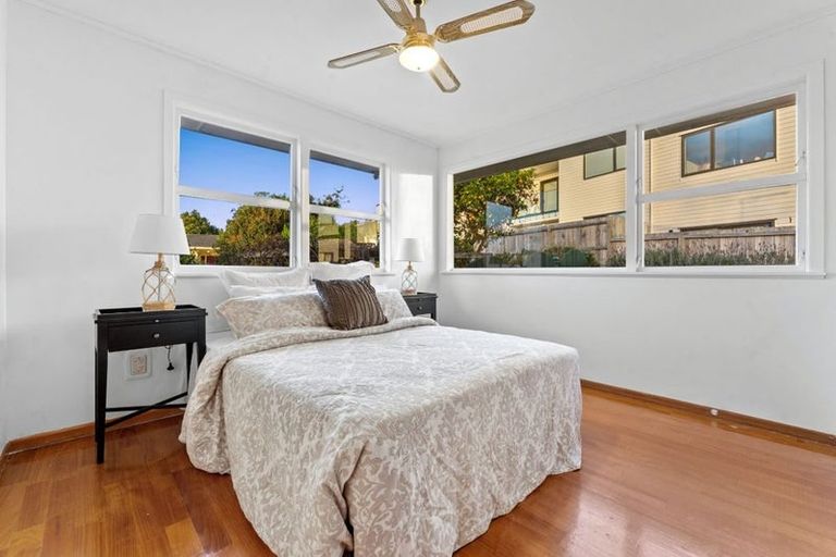 Photo of property in 39 Seon Place, Birkdale, Auckland, 0626