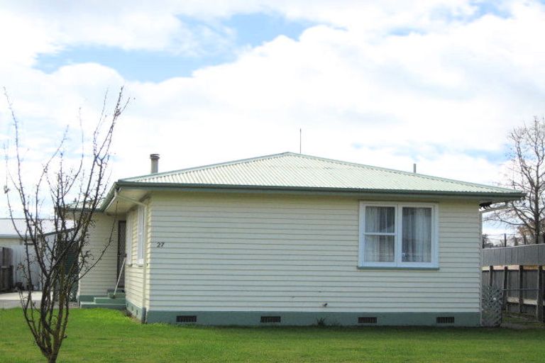 Photo of property in 27 Upham Street, Havelock North, 4130