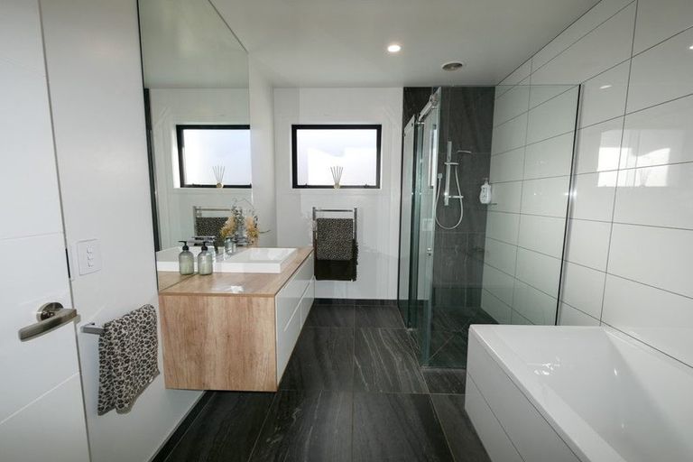 Photo of property in 15 Abbeyfield Close, Abbotsford, Dunedin, 9018