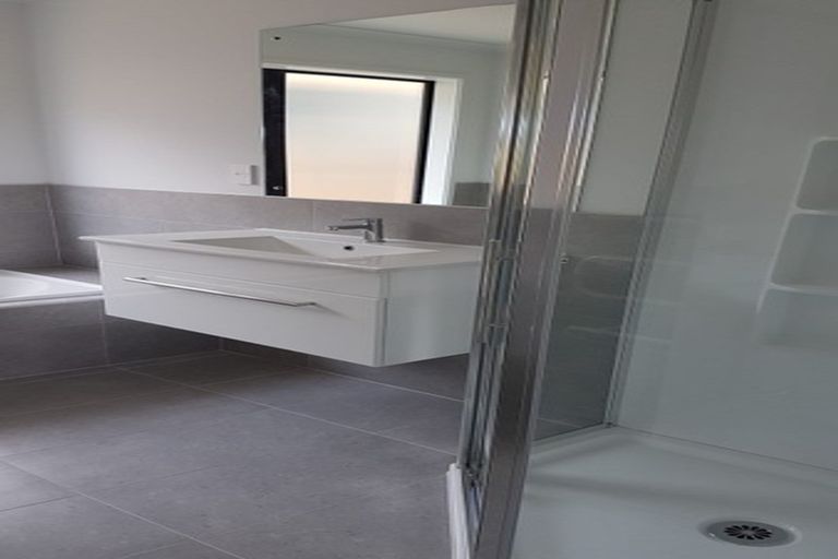 Photo of property in 3 Tawhiti Road, Pukekohe, 2120