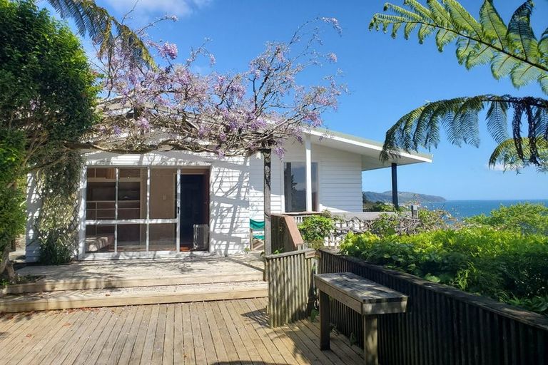 Photo of property in 39a Waitohu Road, York Bay, Lower Hutt, 5013