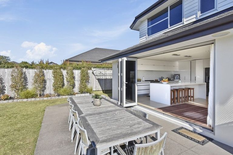 Photo of property in 43 Toscana Drive, Karaka, Papakura, 2113