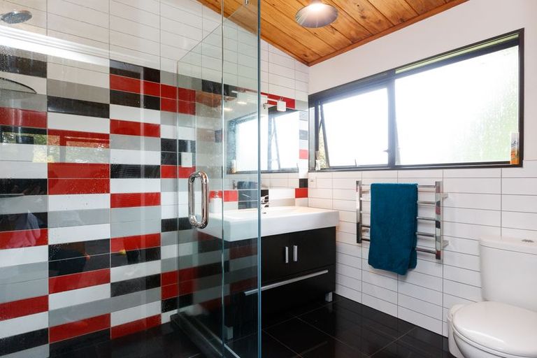 Photo of property in 53 Waterloo Crescent, Hokowhitu, Palmerston North, 4410