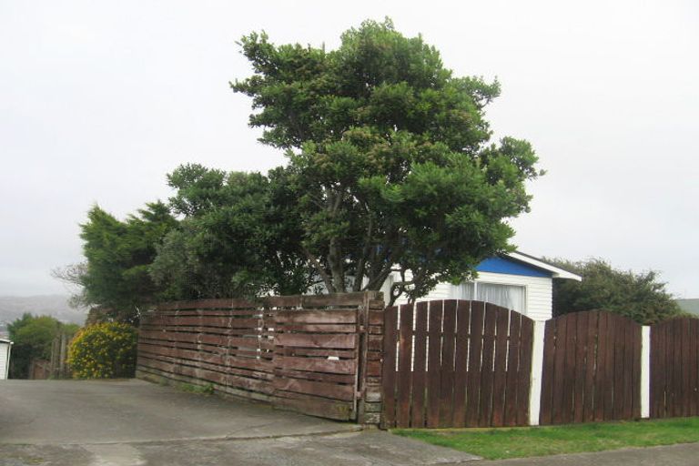 Photo of property in 178 Conclusion Street, Ascot Park, Porirua, 5024