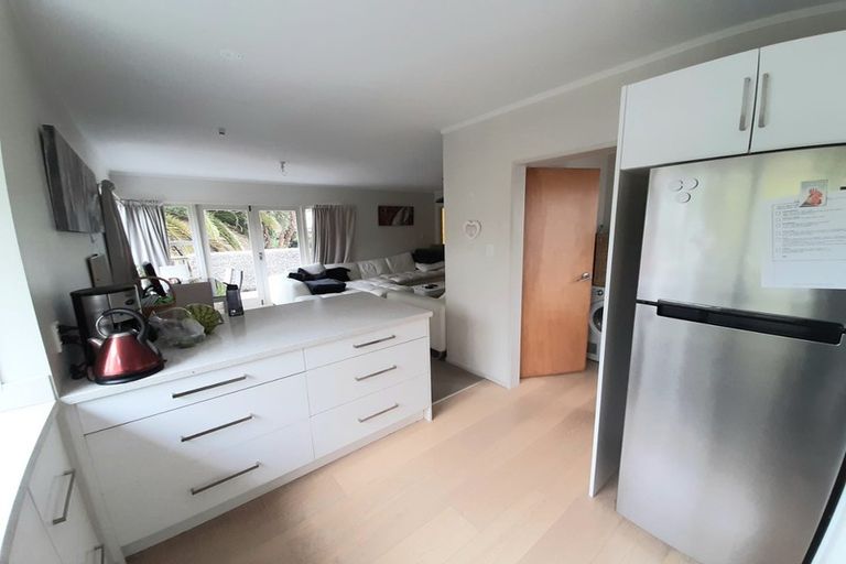 Photo of property in 2/73 Newhaven Terrace, Mairangi Bay, Auckland, 0630