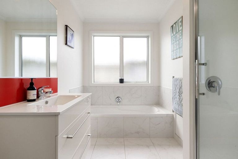 Photo of property in 13 Tiaki Way, Cambridge, 3434