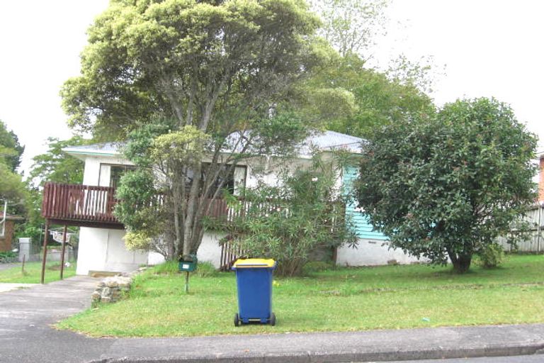 Photo of property in 10 Ranui Avenue, Ranui, Auckland, 0612