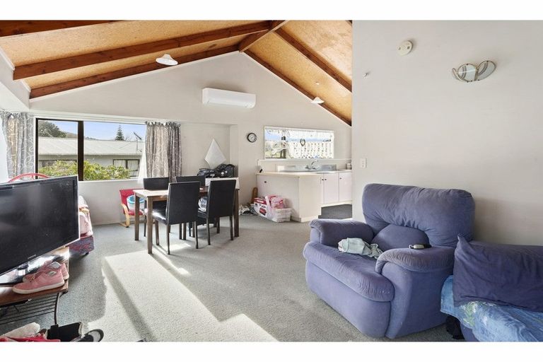 Photo of property in 8a Logan Place, Te Kamo, Whangarei, 0112