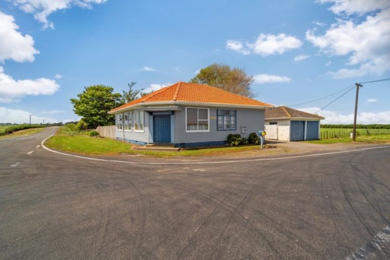 Photo of property in 488 Hastings Road, Matapu, Hawera, 4675