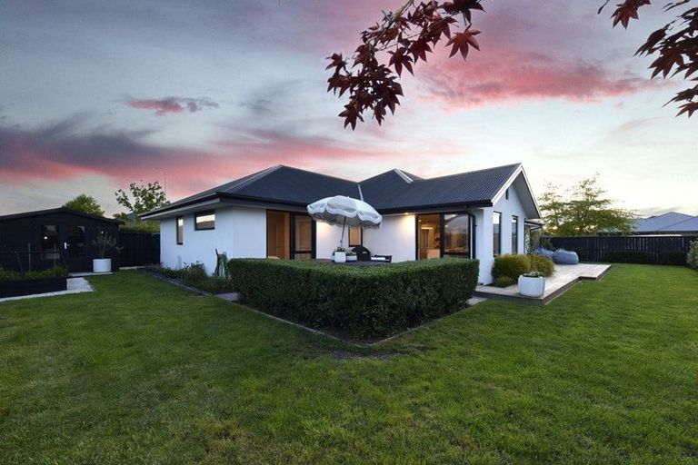 Photo of property in 4 Papawai Drive, Rangiora, 7400