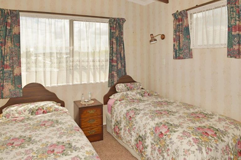 Photo of property in 3 Hartley Street, Foxton Beach, Foxton, 4815