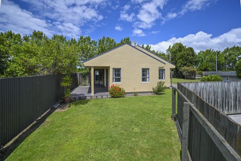 Photo of property in 1420b Karamu Road North, Mayfair, Hastings, 4122