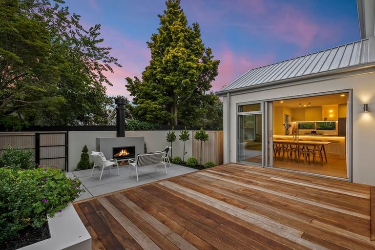 Photo of property in 20a Gordon Avenue, St Albans, Christchurch, 8014