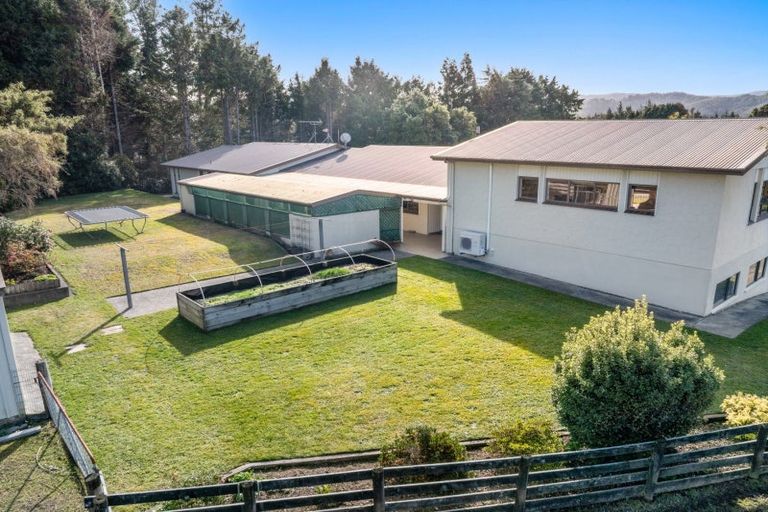 Photo of property in 20b Kaitoke Loop, Kaitoke, Upper Hutt, 5018