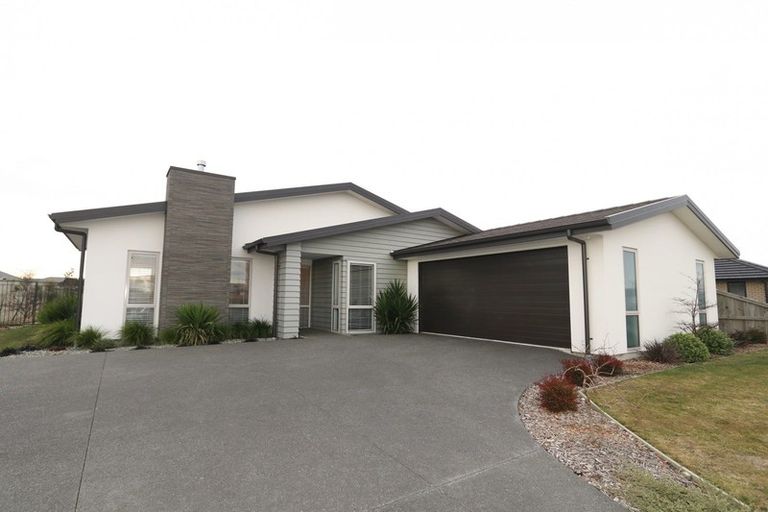 Photo of property in 8 Whiteoak Grove, Tinwald, Ashburton, 7700