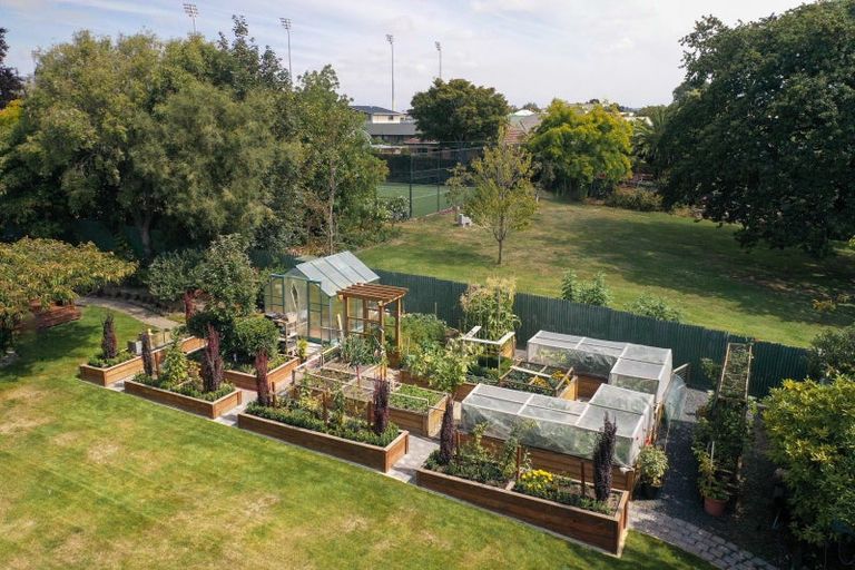 Photo of property in 329 Church Street, West End, Timaru, 7910