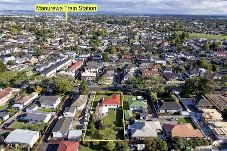 Photo of property in 25 Martin Road, Manurewa, Auckland, 2102