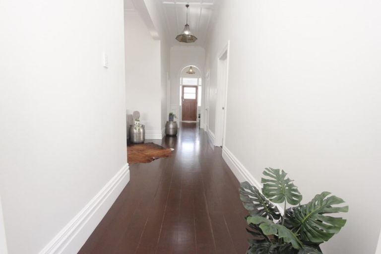 Photo of property in 48 Waldegrave Street, Palmerston North, 4410