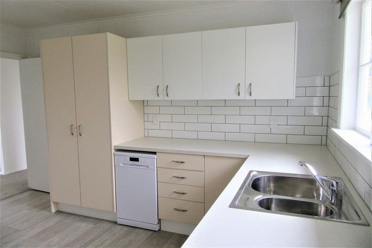 Photo of property in 100 Derby Street, Feilding, 4702