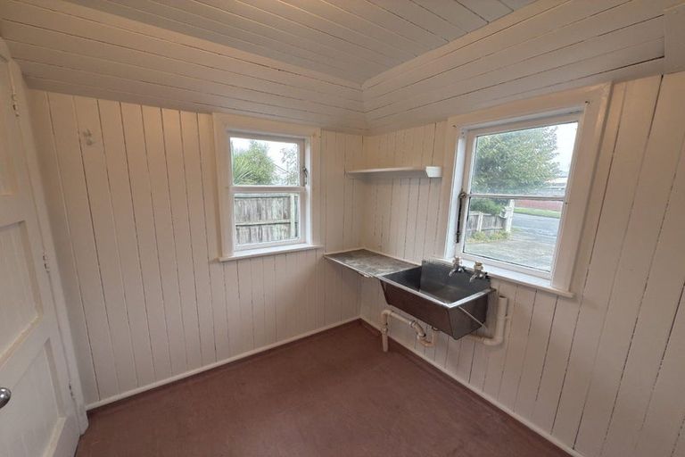 Photo of property in 31 Dickson Crescent, Hornby, Christchurch, 8042