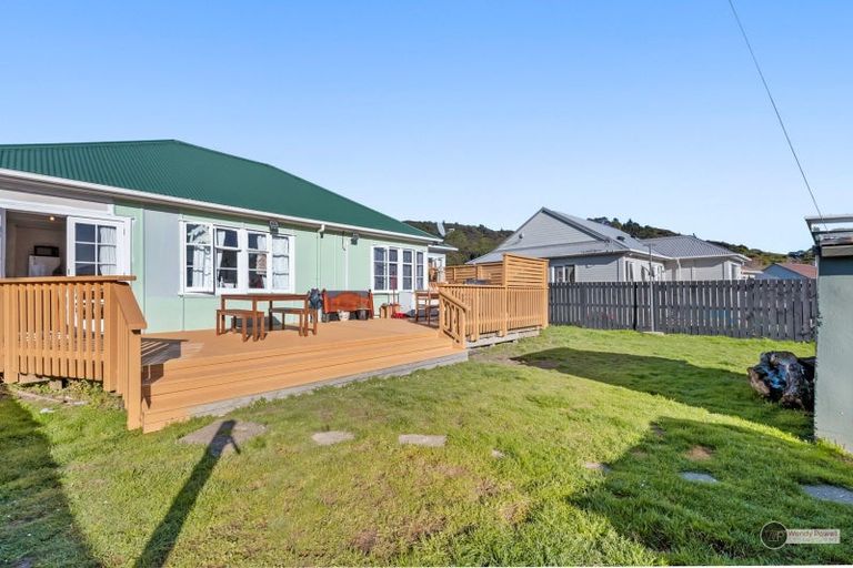 Photo of property in 109 Waddington Drive, Naenae, Lower Hutt, 5011