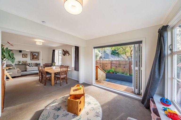 Photo of property in 51 Wyndham Road, Pinehaven, Upper Hutt, 5019