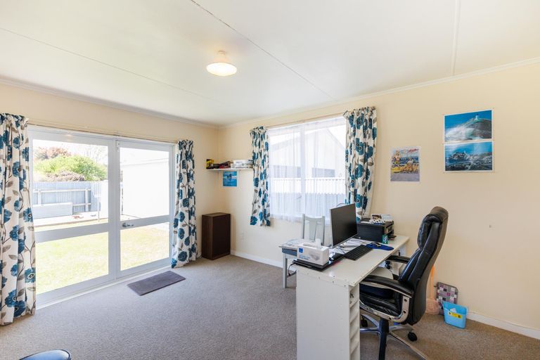 Photo of property in 10 Rennie Avenue, Milson, Palmerston North, 4414