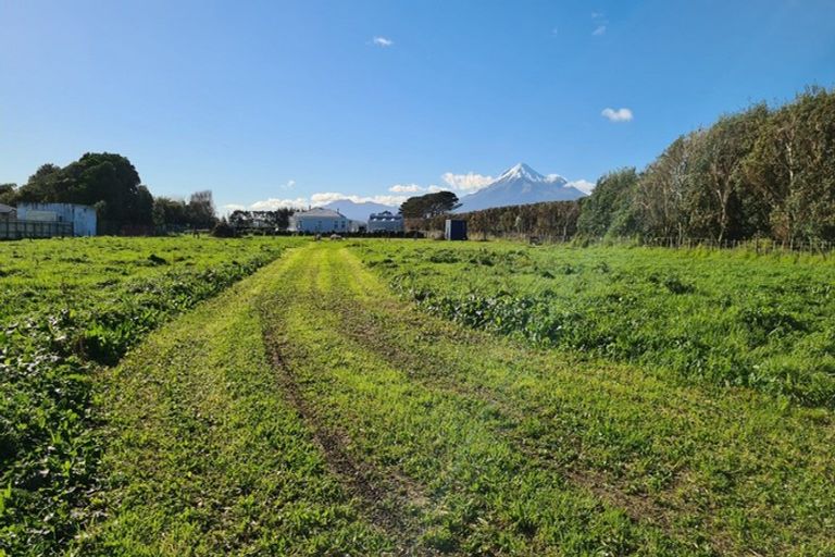 Photo of property in 81 Whitcombe Road, Opunake, 4616