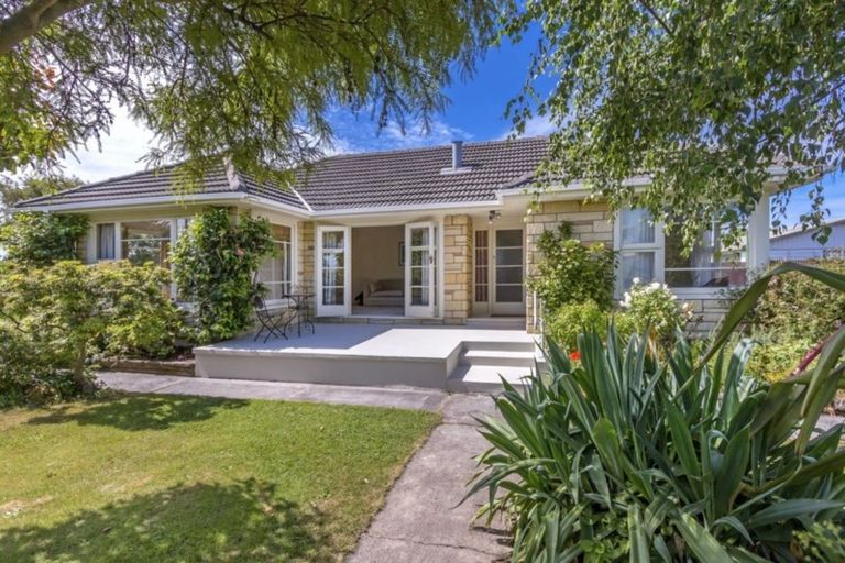 Photo of property in 70 Basingstoke Street, Aranui, Christchurch, 8061