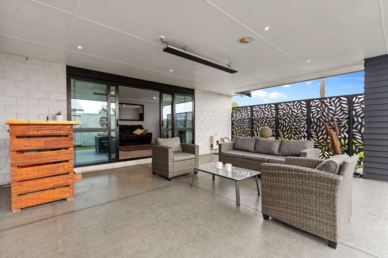 Photo of property in 99 Palm Springs Boulevard, Papamoa Beach, Papamoa, 3118