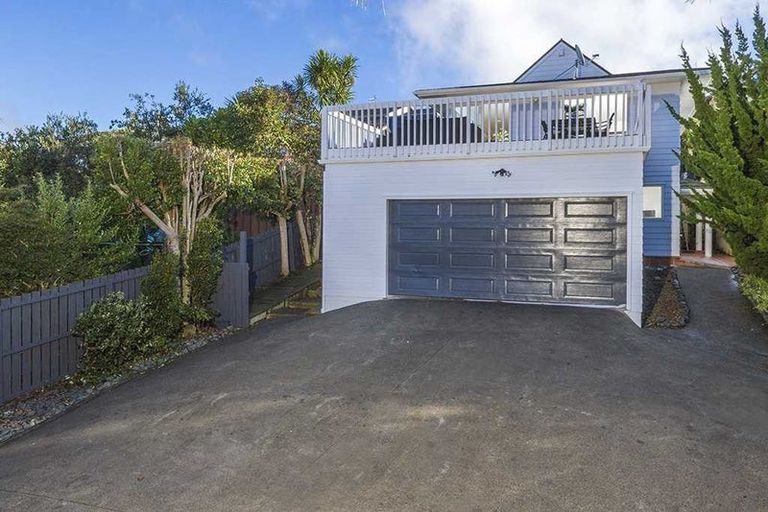 Photo of property in 56 Wyoming Avenue, Murrays Bay, Auckland, 0630