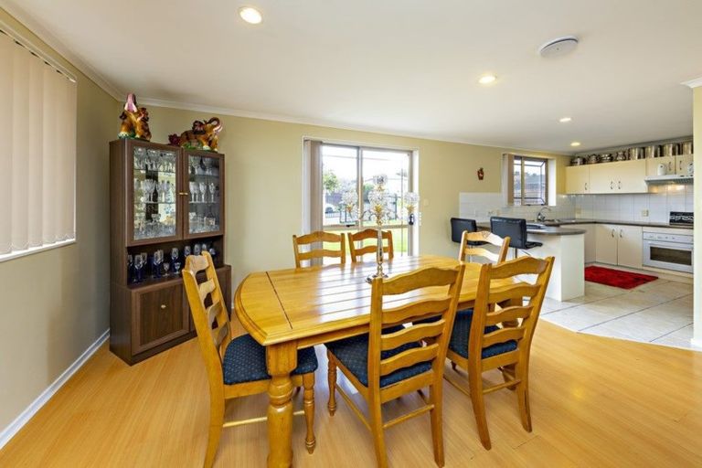 Photo of property in 6 Frederick Reece Drive, The Gardens, Auckland, 2105