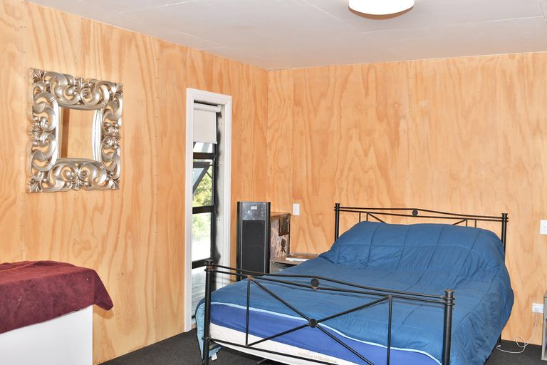 Photo of property in 11 Elizabeth Point Road, Kawau Island, 0920