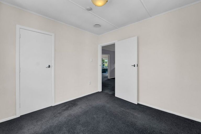 Photo of property in 80 Parris Street, Waitara, 4320