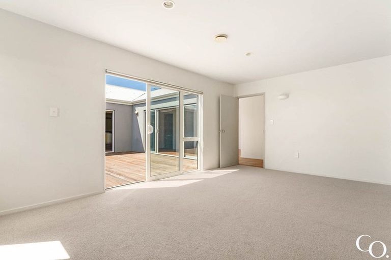 Photo of property in 41 Karewa Parade, Papamoa Beach, Papamoa, 3118
