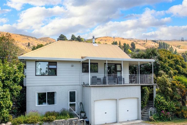 Photo of property in 43 Cheviot Street, Roxburgh, 9500