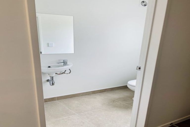 Photo of property in 26 Black Beech Crescent, Takanini, 2110