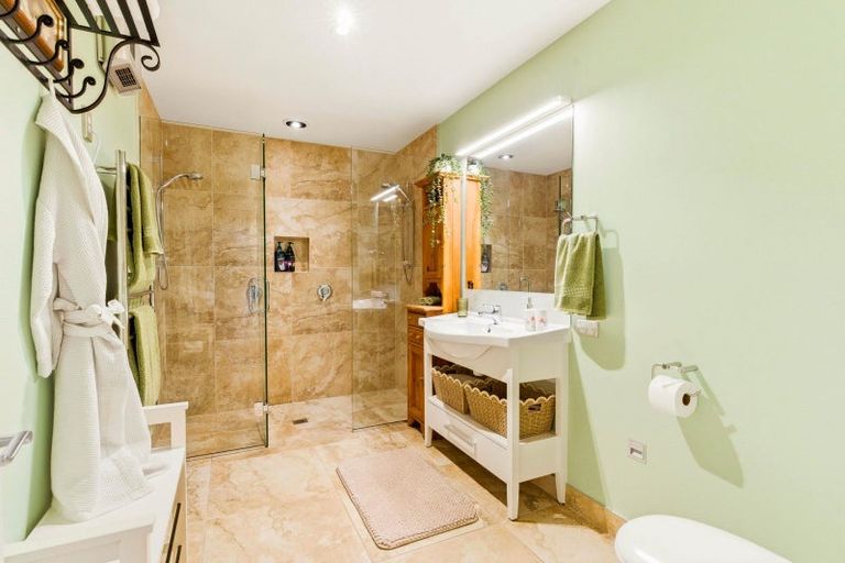 Photo of property in 85 Norfolk Street, Saint Clair, Dunedin, 9012