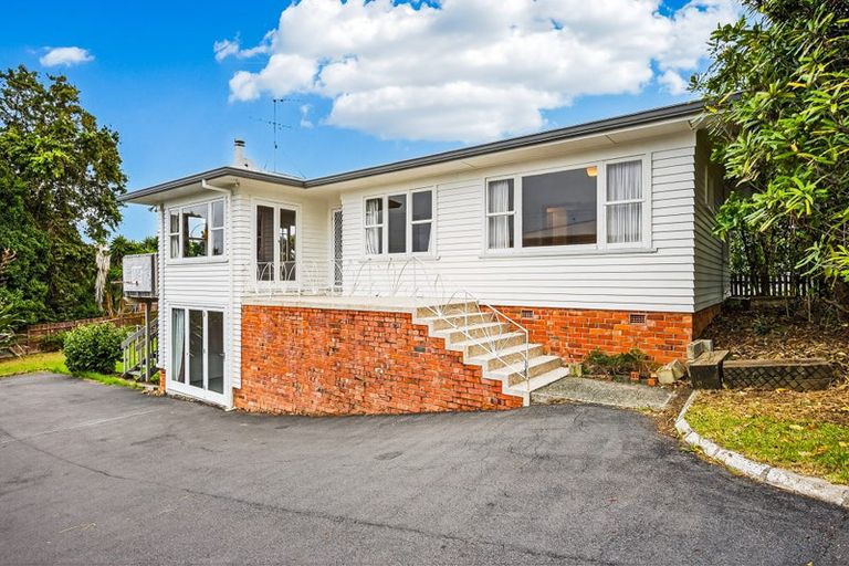 Photo of property in 49 Tiroroa Avenue, Te Atatu South, Auckland, 0610